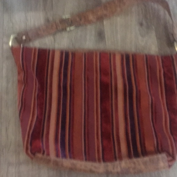 Purses - Picture 2 of 4